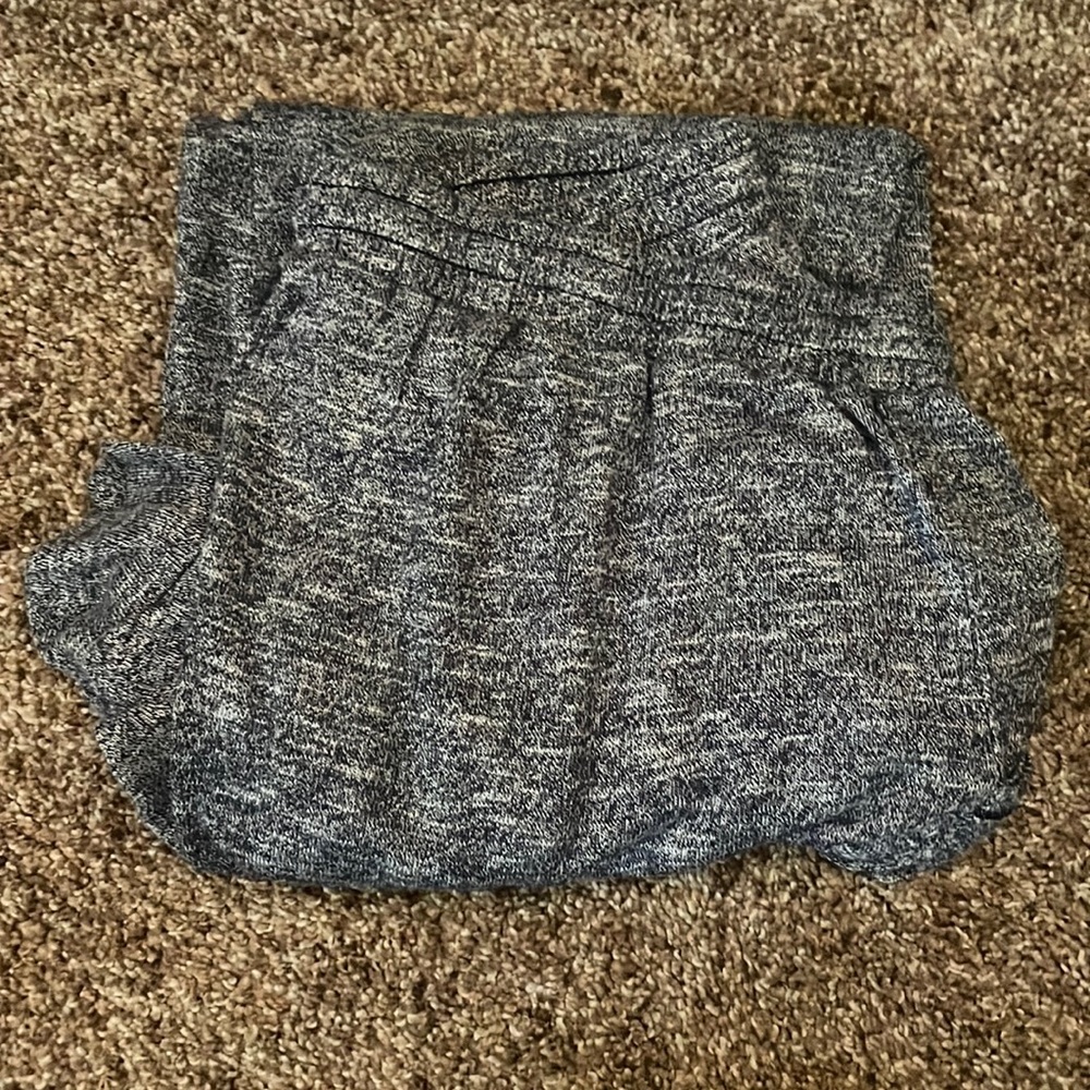 Blue and white sweatpants Size: S/M